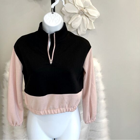 Color Block Crop Sweatshirt (10) - Picture 1 of 9